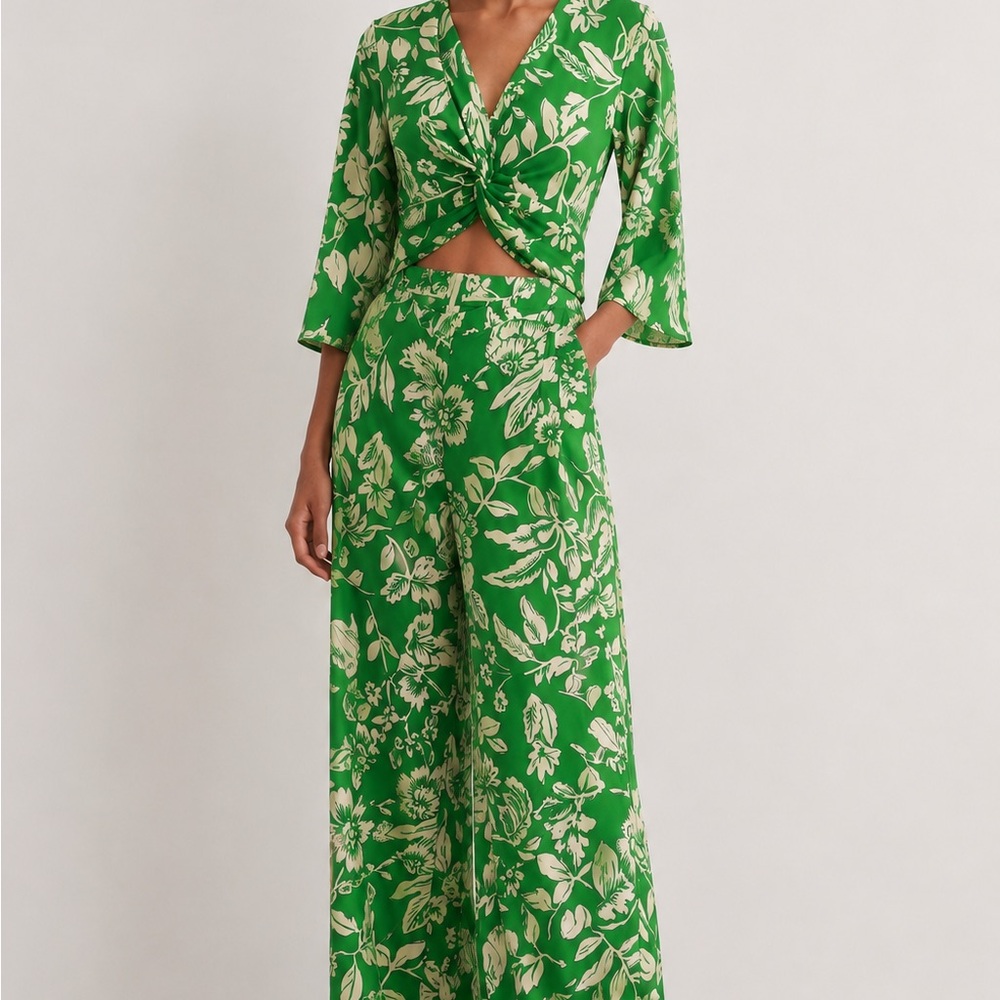 NWT Zara Wide-Leg Floral Print Jumpsuit Sz L